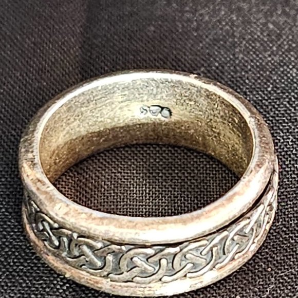 925 Silver Spinner Ring - Celtic Design on Spinner - Size 7 - Picture 8 of 8